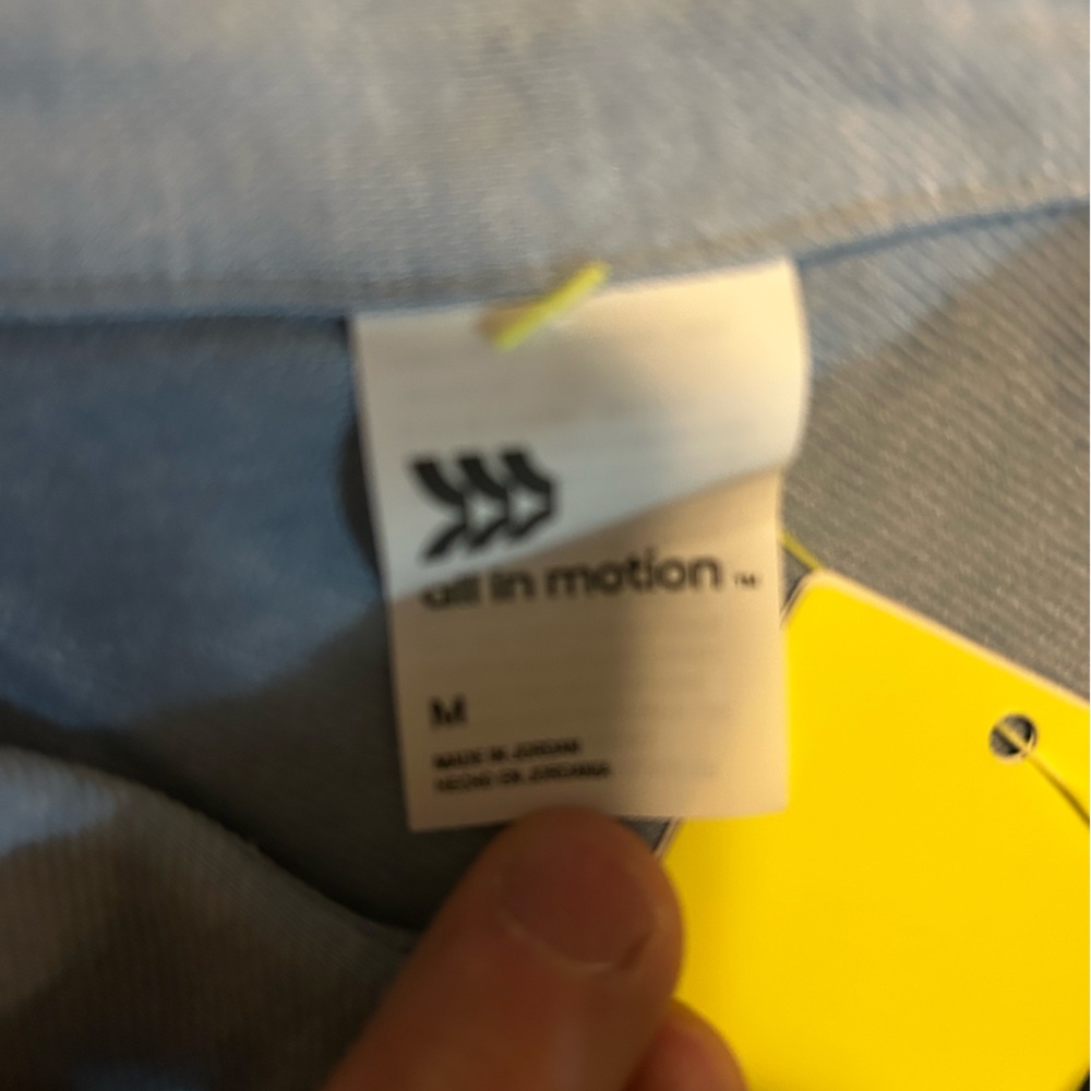 All In Motion Button Down Lot - Picture 4 of 6